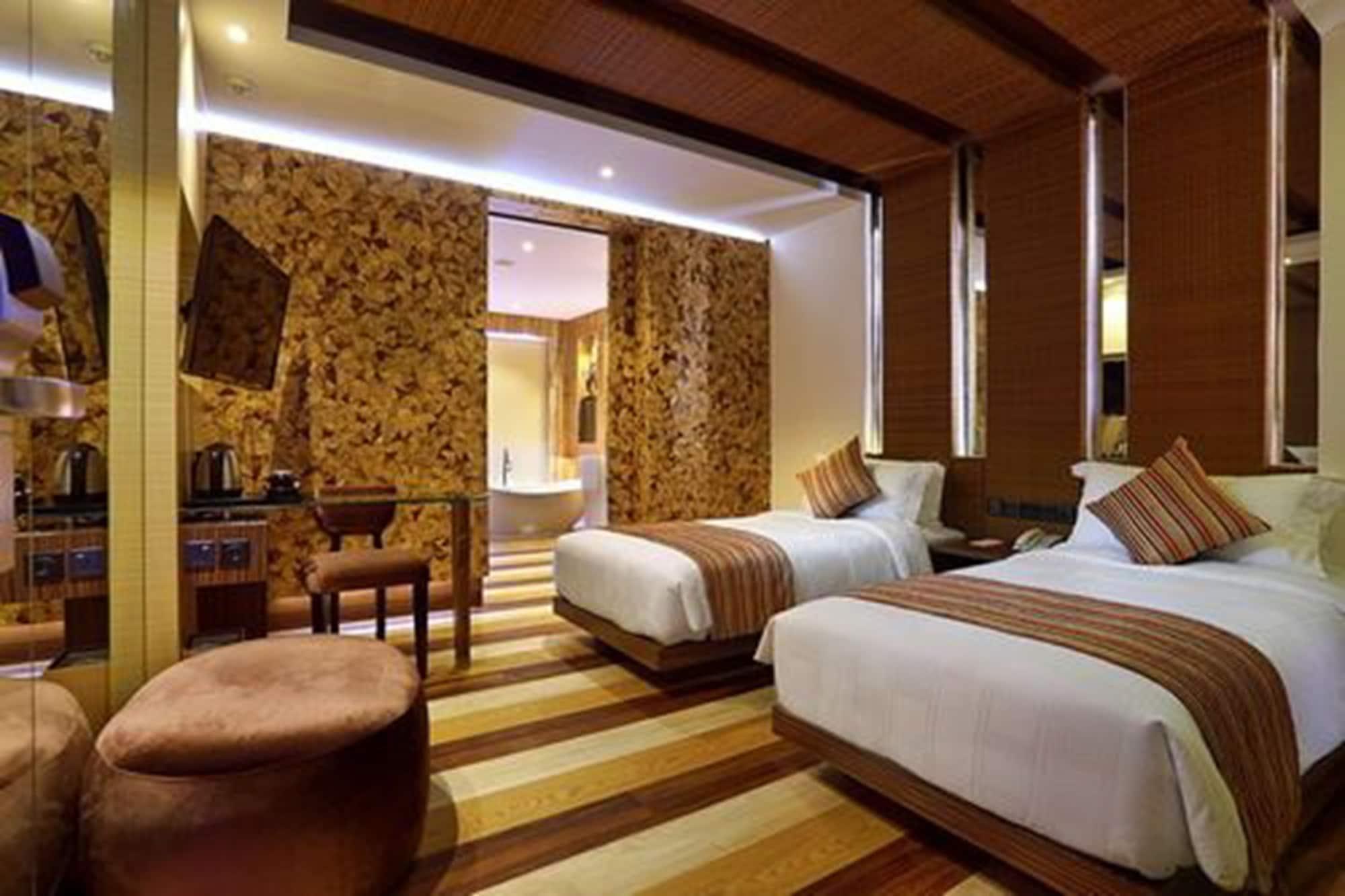 Mega Boutique Hotel Kuta Lombok Exterior foto