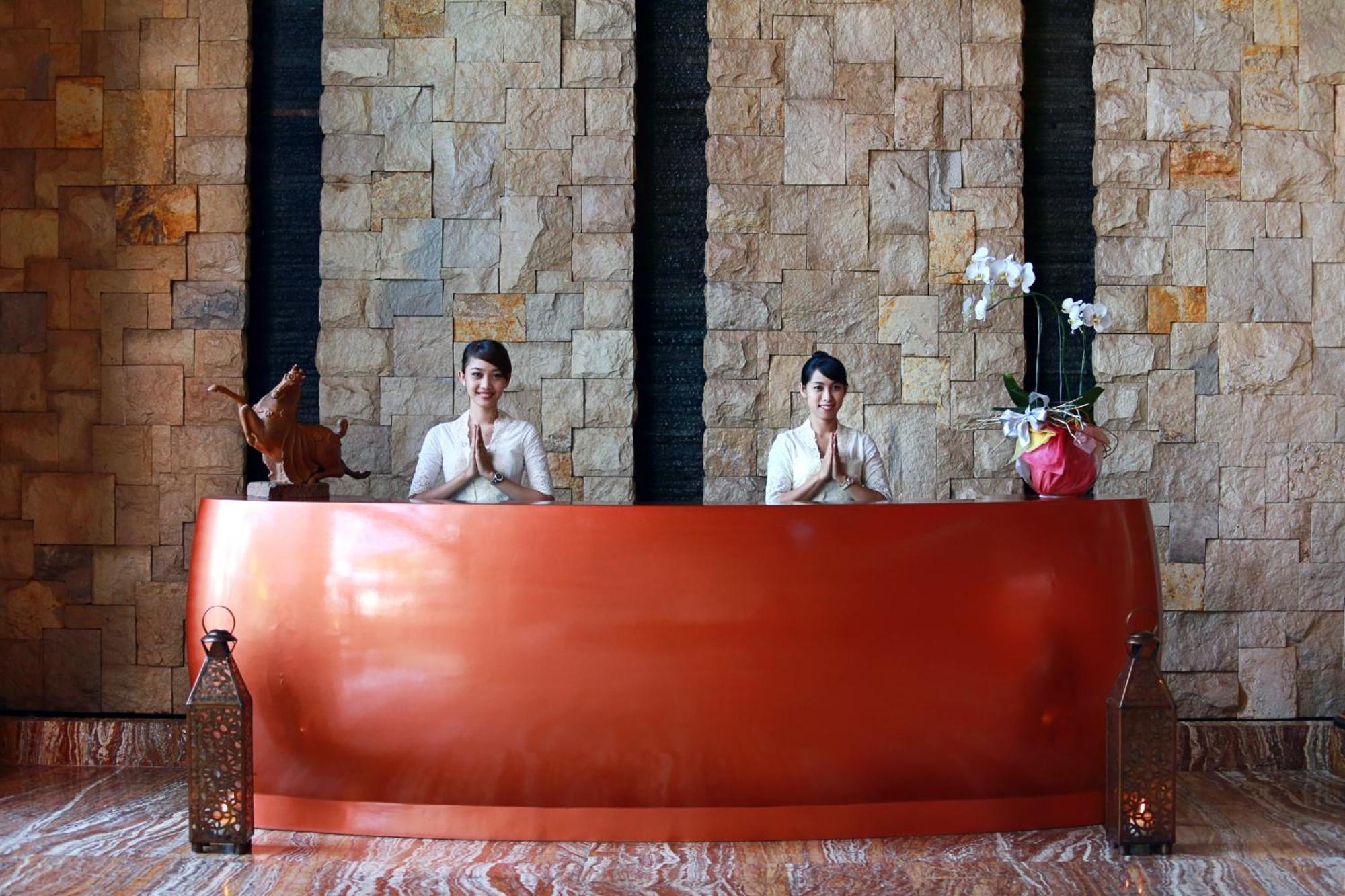 Mega Boutique Hotel Kuta Lombok Exterior foto
