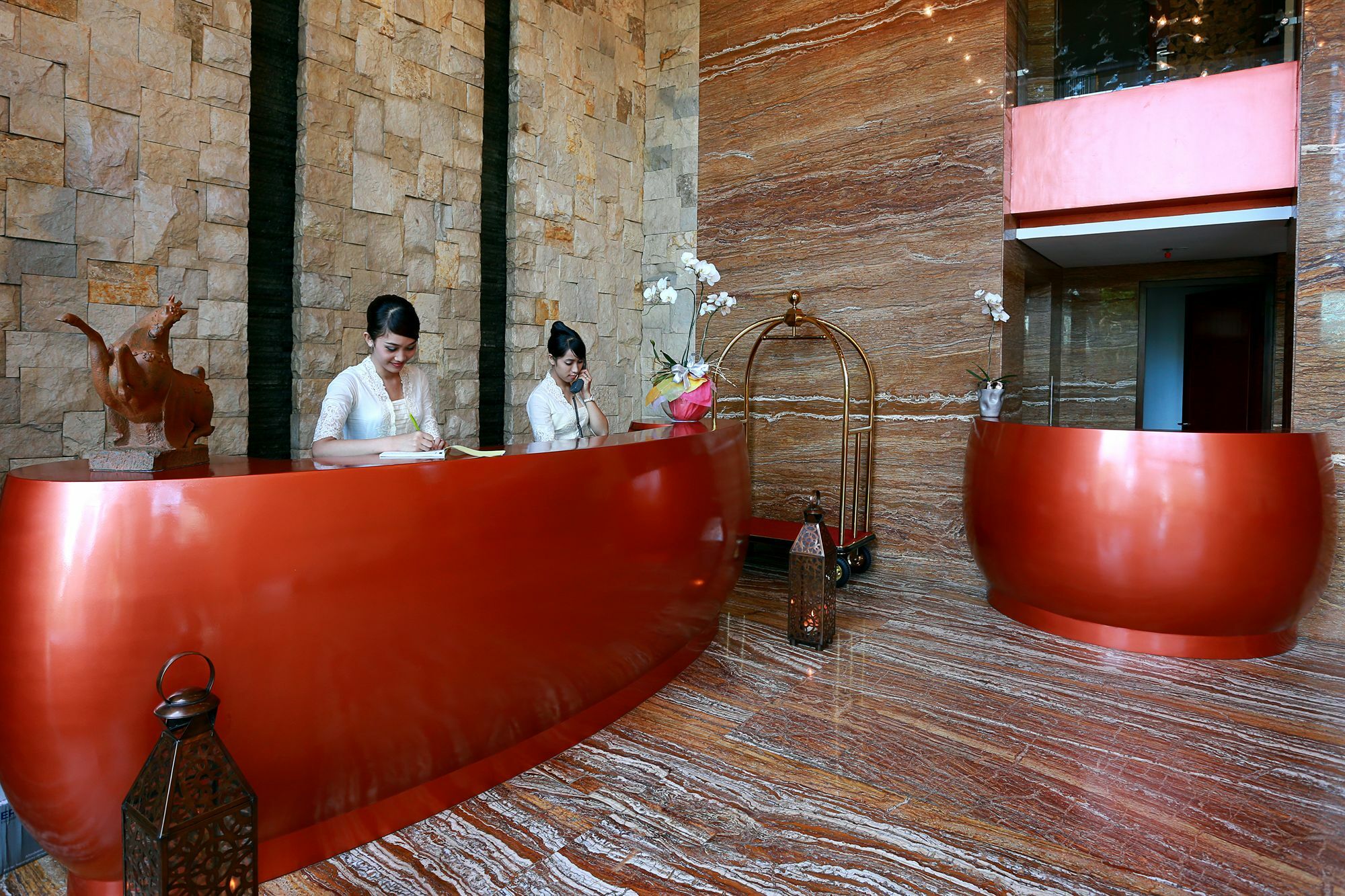 Mega Boutique Hotel Kuta Lombok Exterior foto